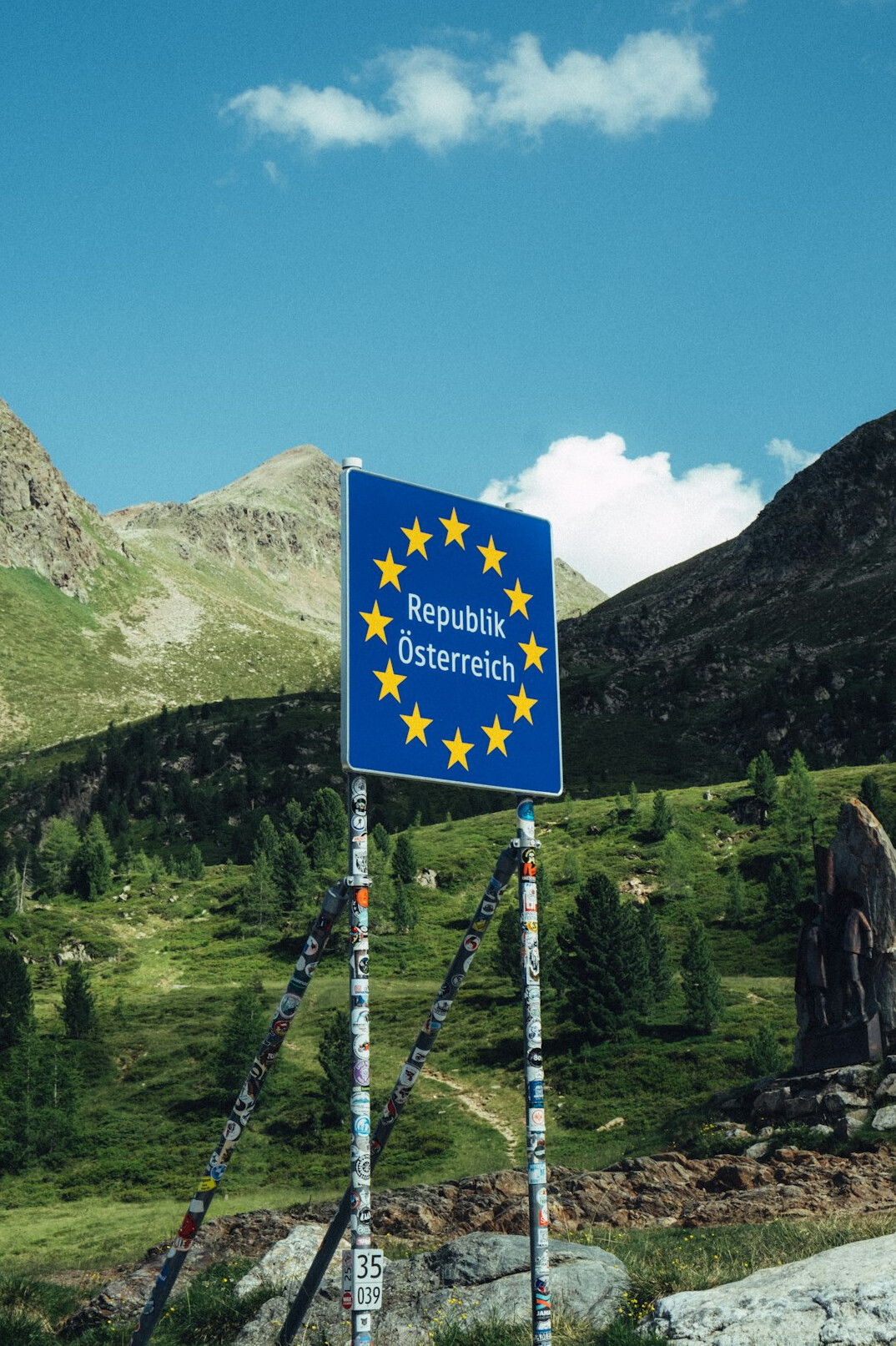 germans discussing eu politics